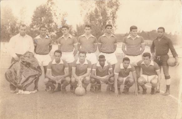 http://muspam.com.br/images/phocagallery/fotos_antigas/paraense esporte clube_1962.jpg